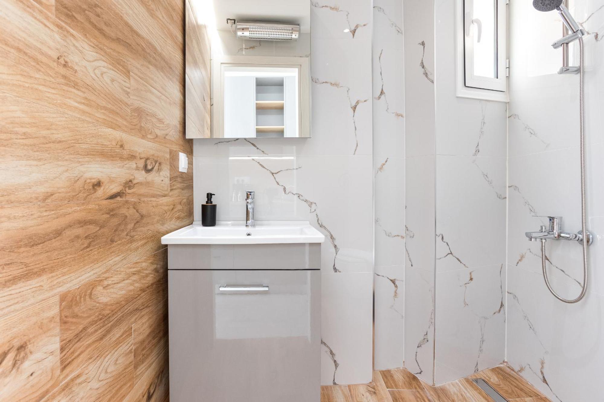 New Glamorous Apartment In Downtown Солун Екстериор снимка
