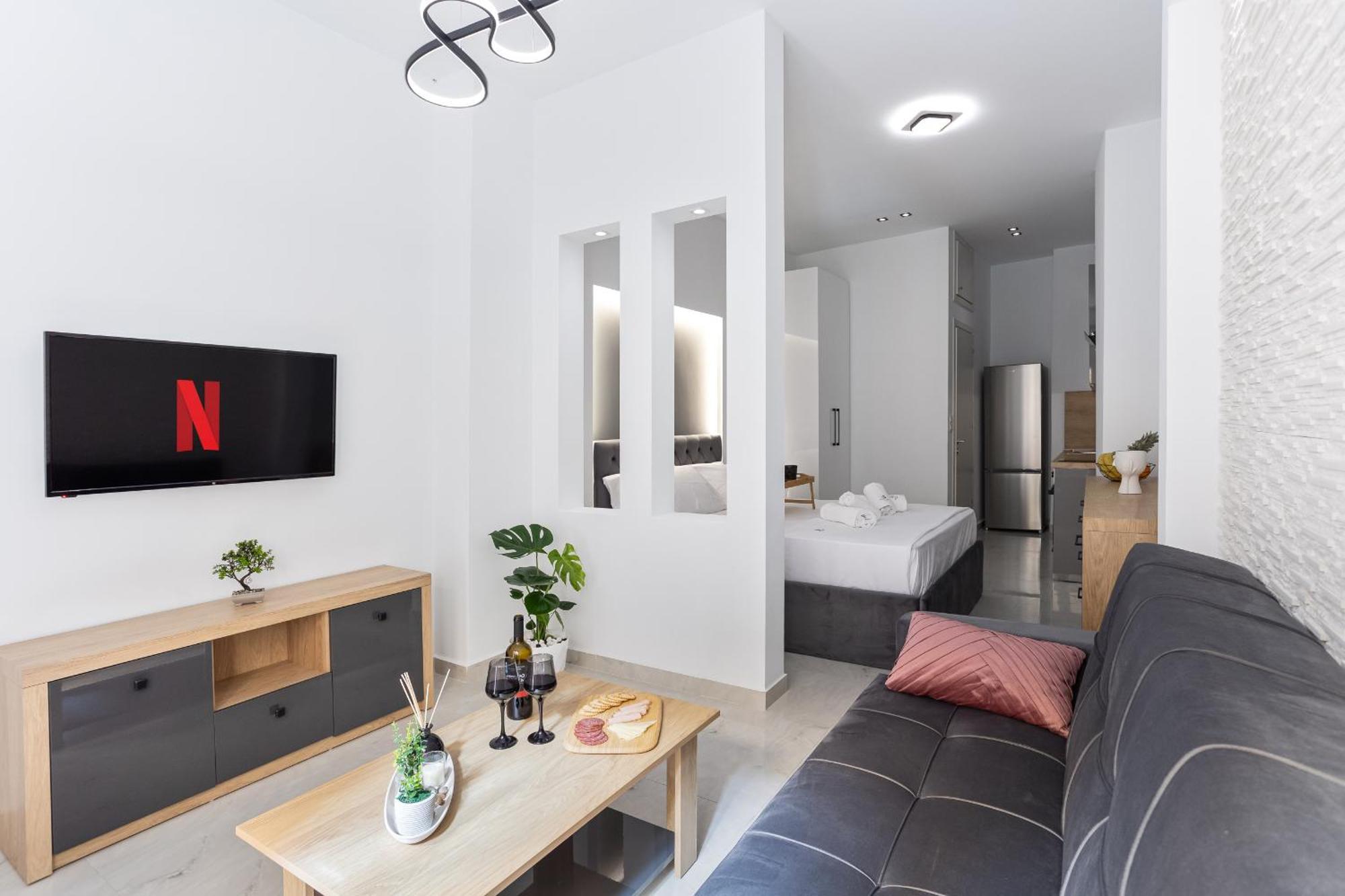 New Glamorous Apartment In Downtown Солун Екстериор снимка