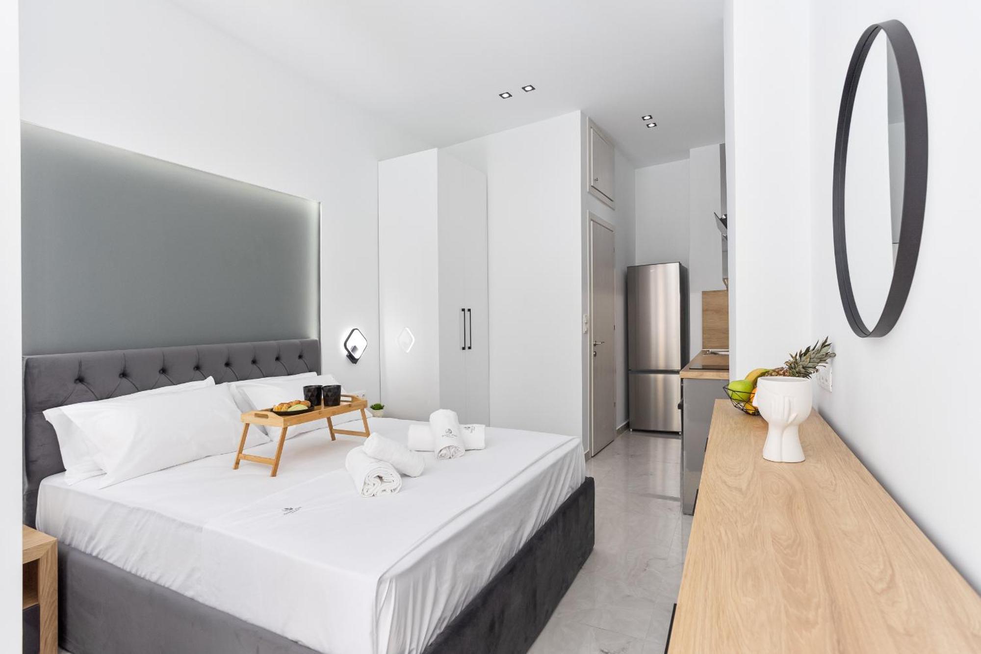 New Glamorous Apartment In Downtown Солун Екстериор снимка