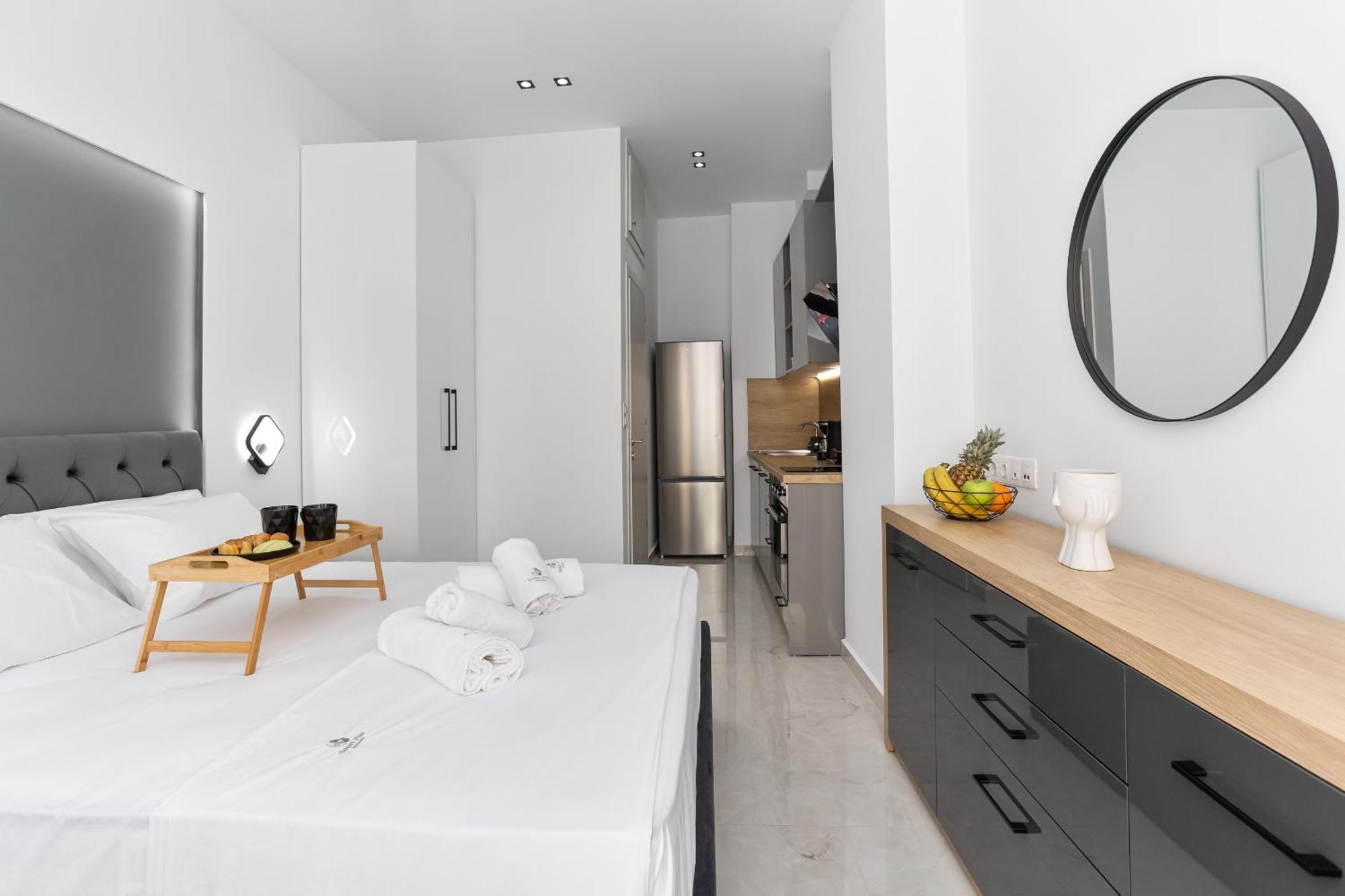 New Glamorous Apartment In Downtown Солун Екстериор снимка