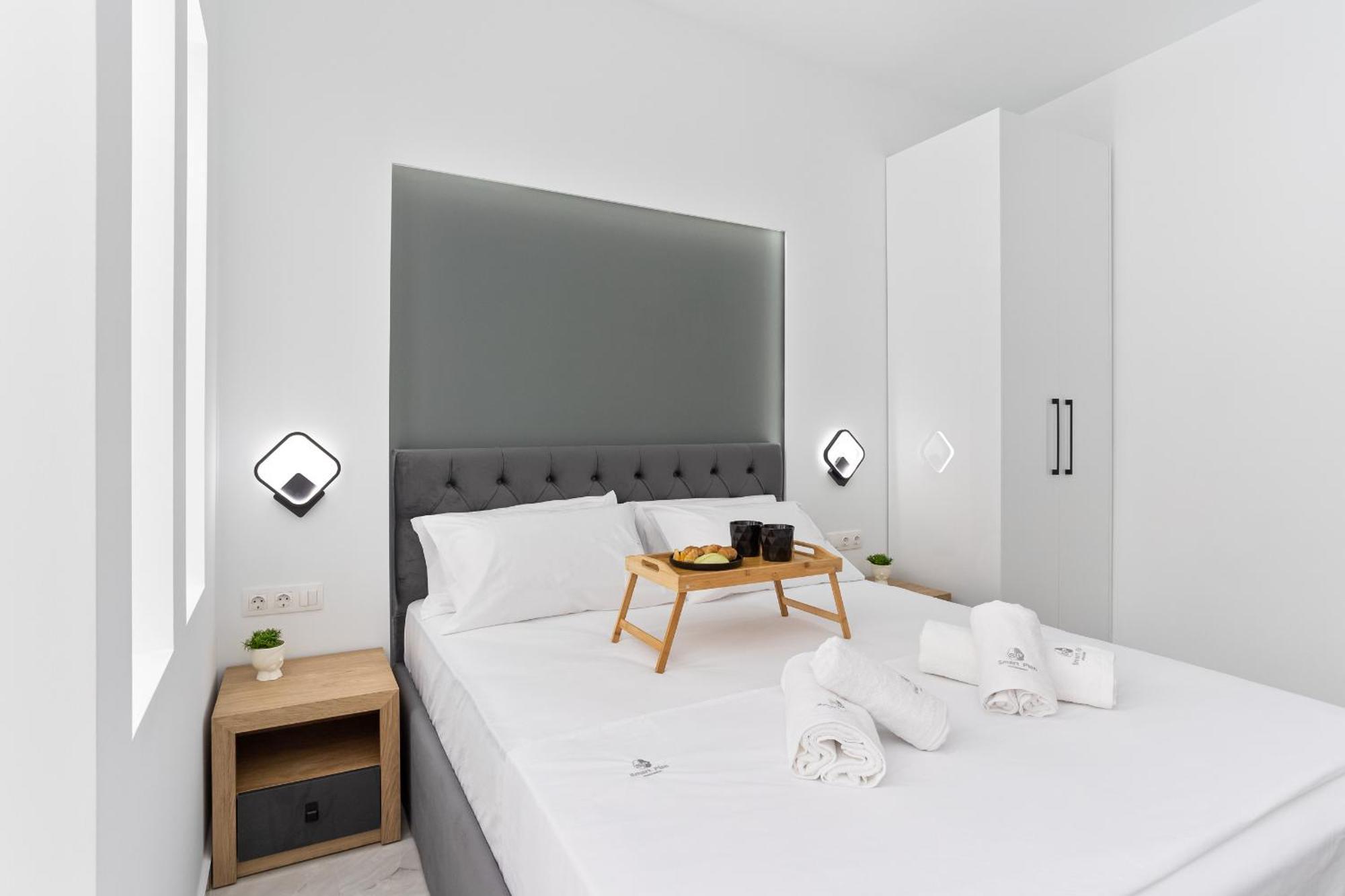 New Glamorous Apartment In Downtown Солун Екстериор снимка