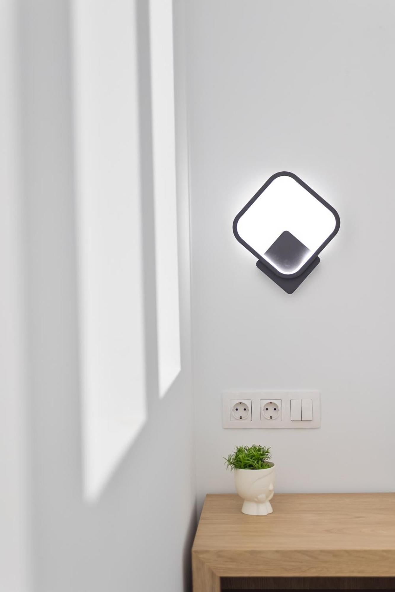 New Glamorous Apartment In Downtown Солун Екстериор снимка