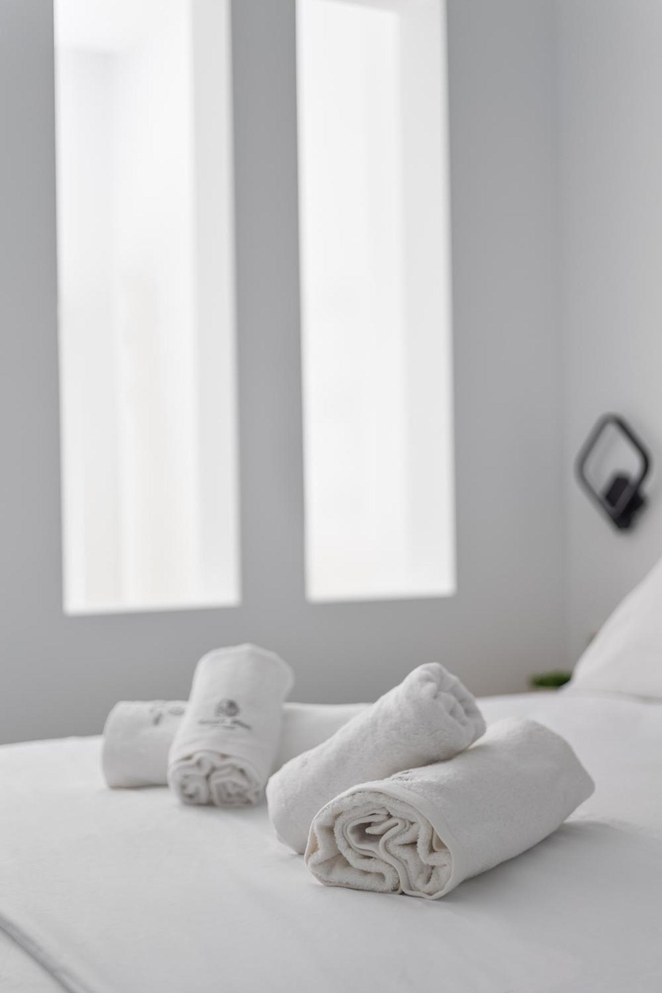 New Glamorous Apartment In Downtown Солун Екстериор снимка